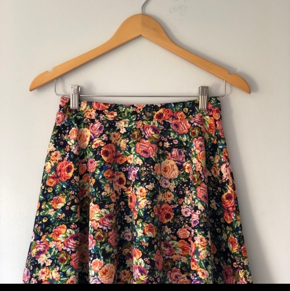 SANS SOUCI | Floral summer circle mini skirt - Picture 3 of 4
